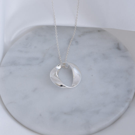 Colette Wavy Round Circle Pendant Necklace Sterling Silver