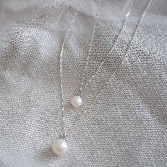 Molly Mini 6mm Round Pearl Pendant Necklace