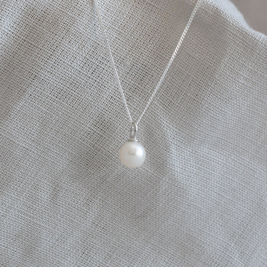 Molly Mini 6mm Round Pearl Pendant Necklace