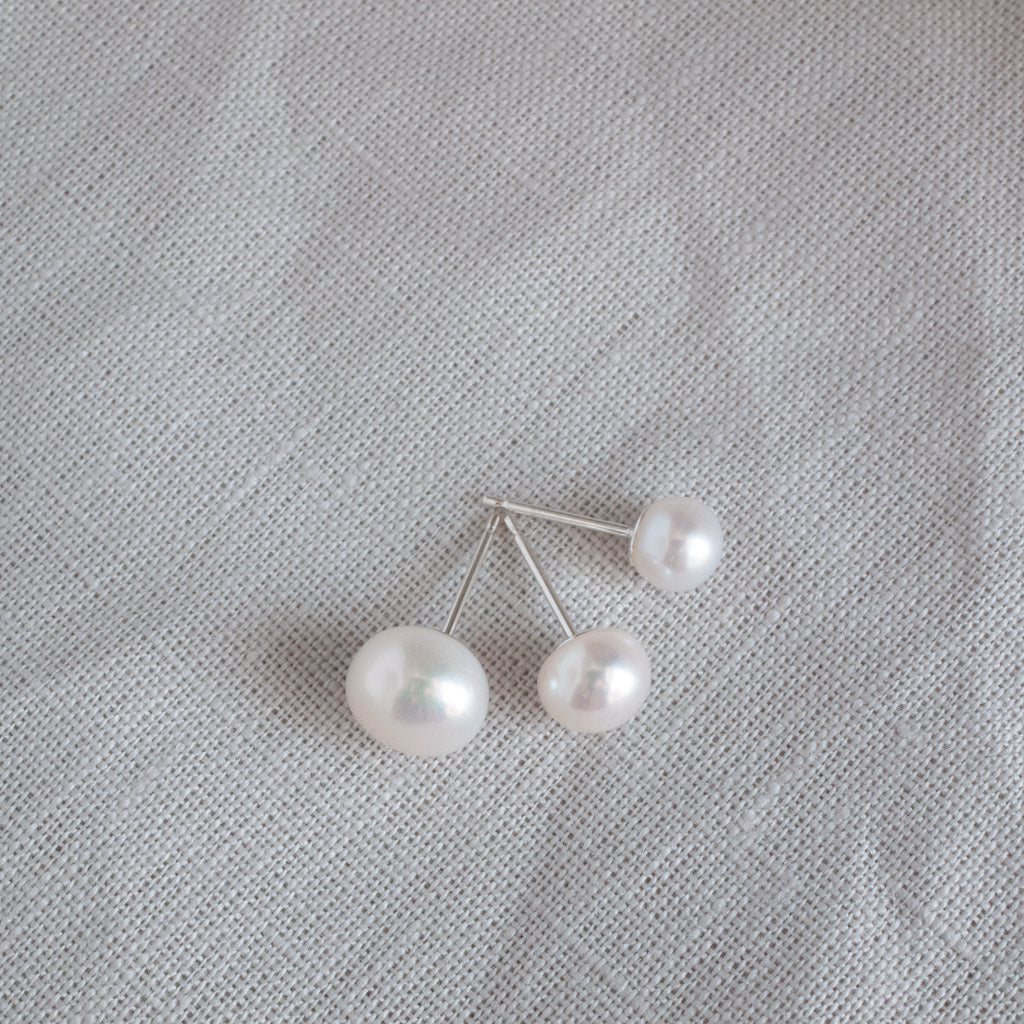 Grace Classic Freshwater White Button Pearl Stud Earrings Silver