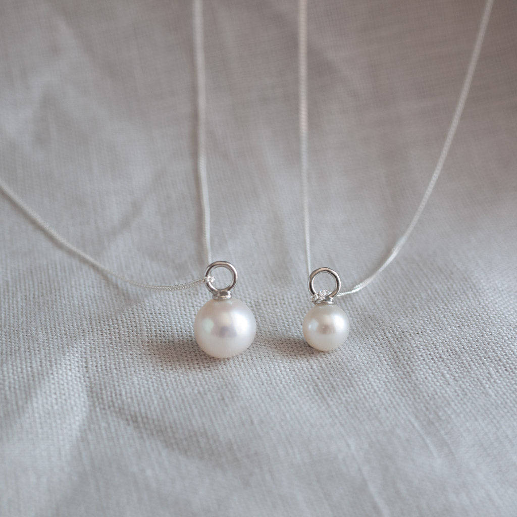 Molly Round Pearl Pendant Necklace