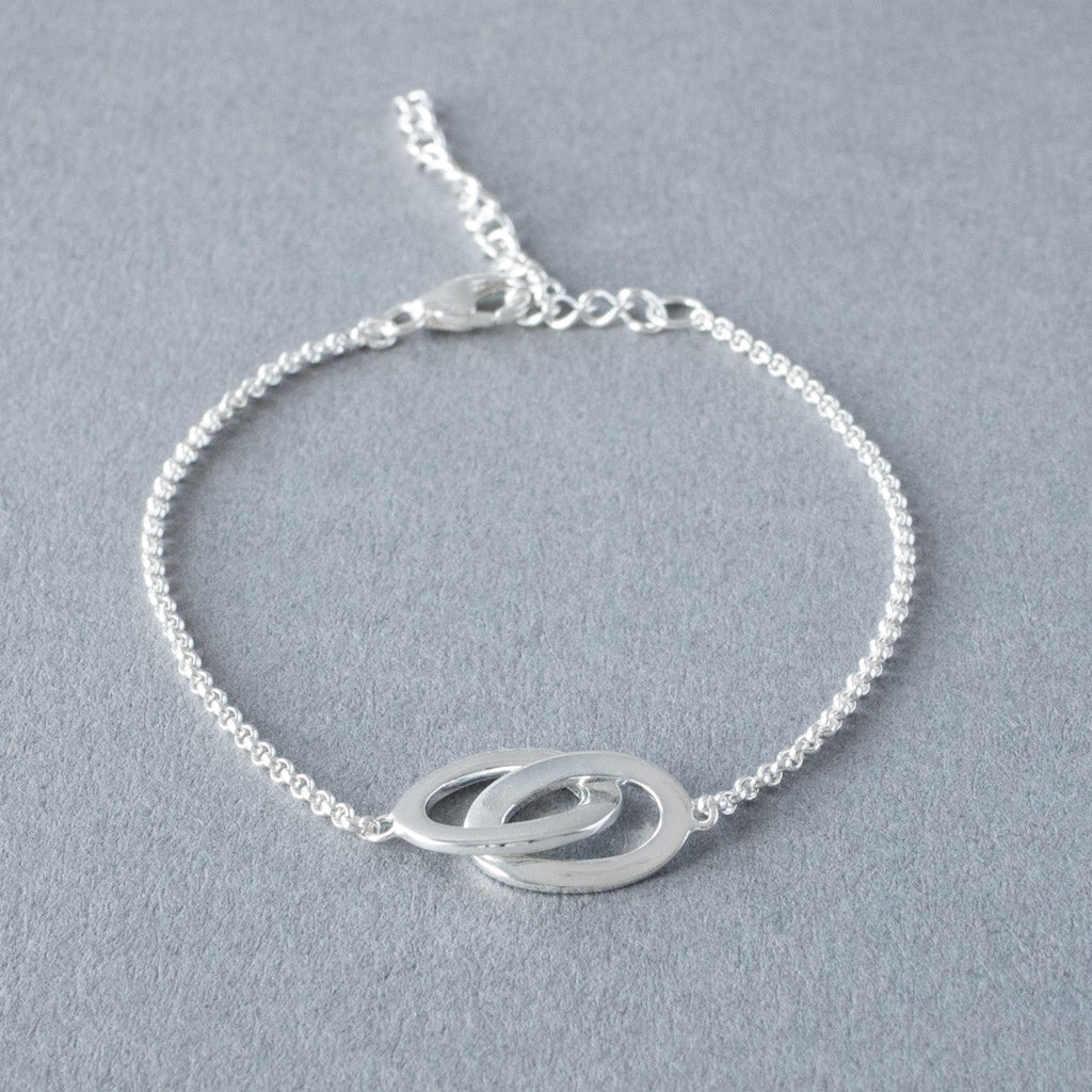 Connected Sterling Silver ovals chain  Bracelet