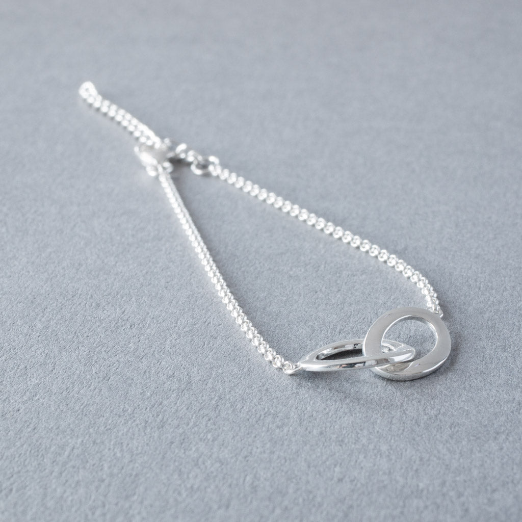 Connected Sterling Silver ovals chain  Bracelet