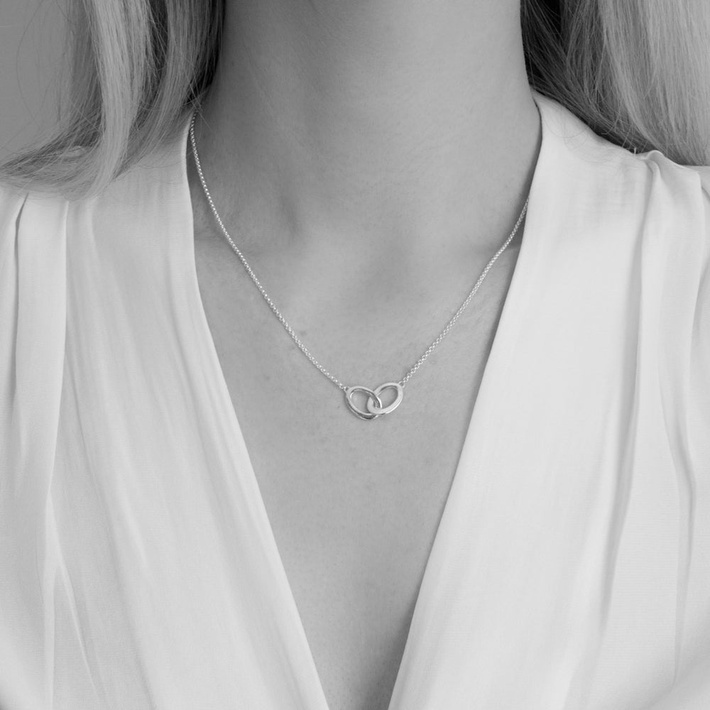 Connected Sterling Silver ovals Necklace