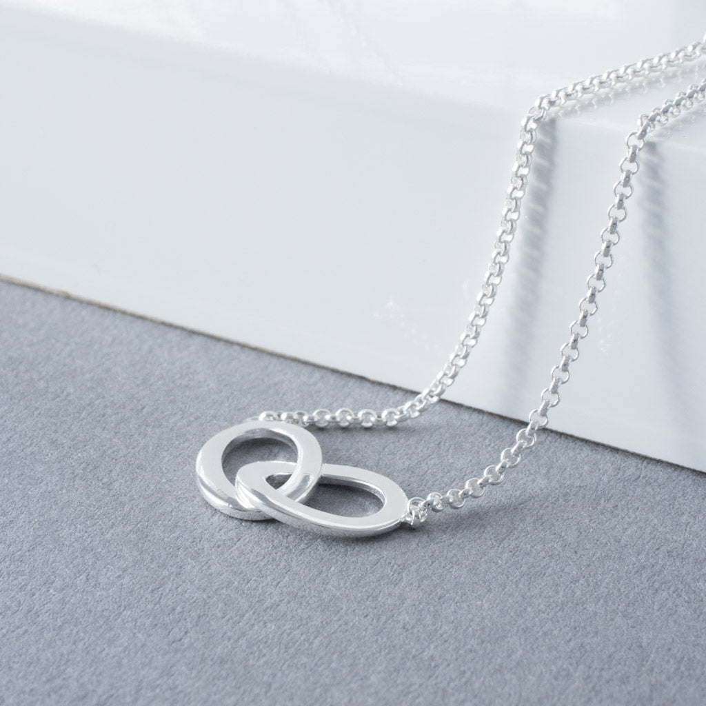 Connected Sterling Silver ovals Necklace