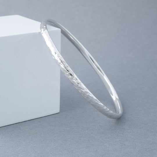 Erin Sterling Silver Classic 4mm Hammered Court Bangle