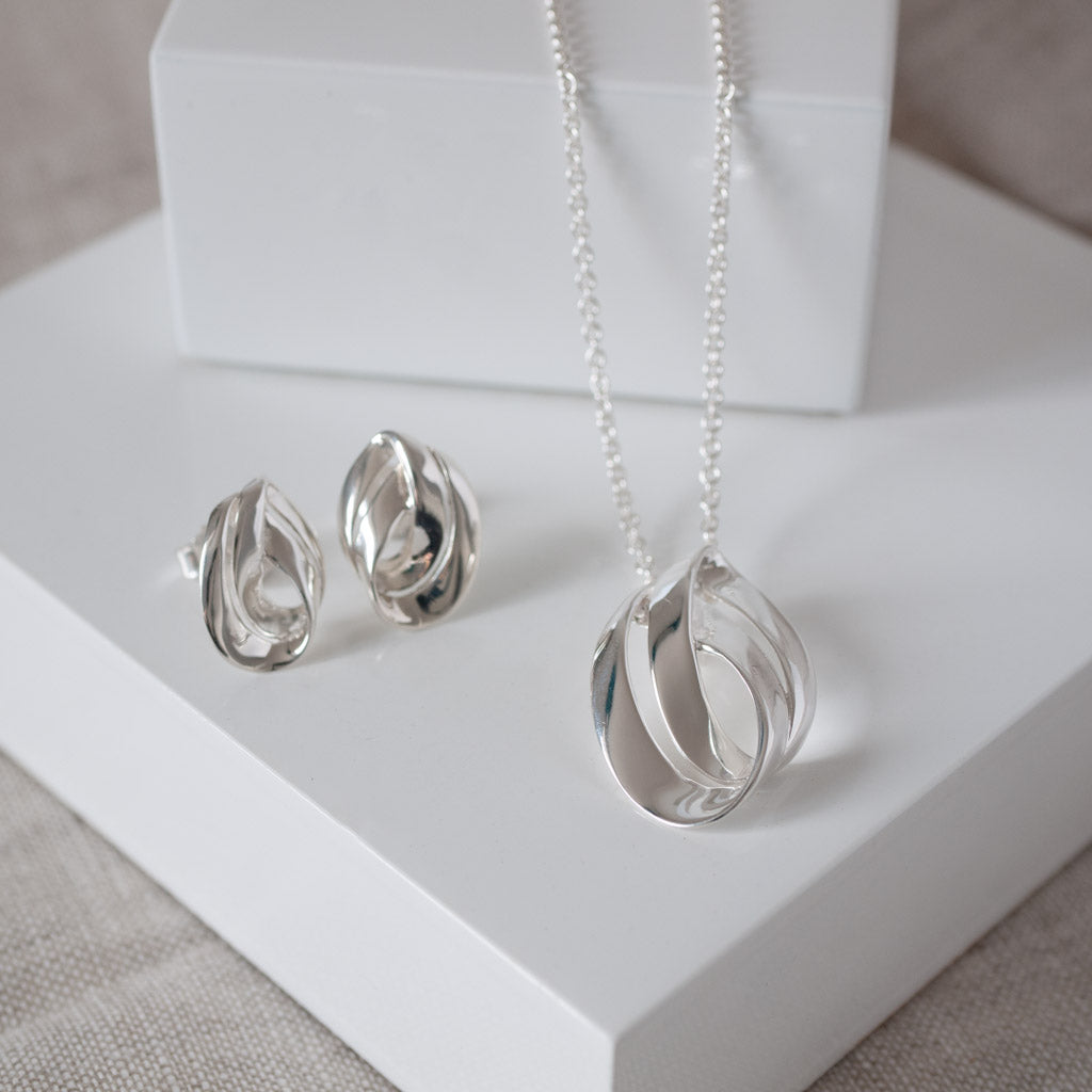 Helene Twisted Circle Stud Earrings
