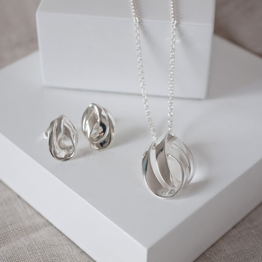 Helene Twisted Circle Stud Earrings