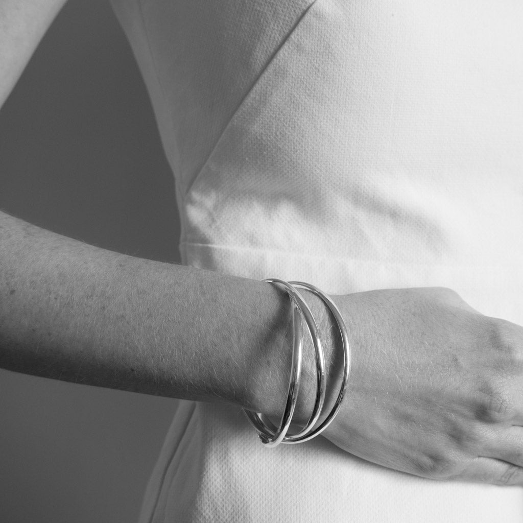 Solid silver russian bangle deals