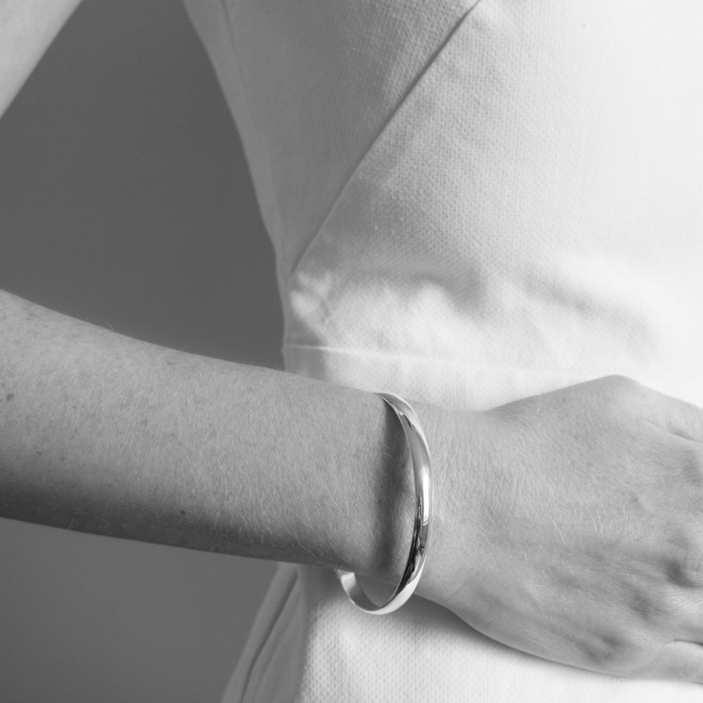 Classic Solid Sterling Silver 6mm Round Court Bangle