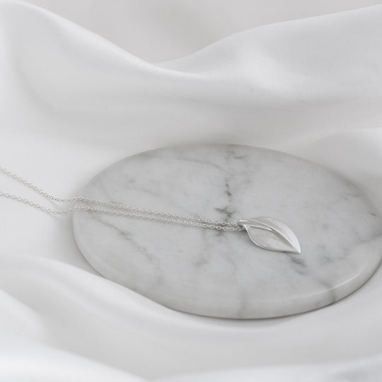Etta Sterling Silver Leaf Pendant Necklace